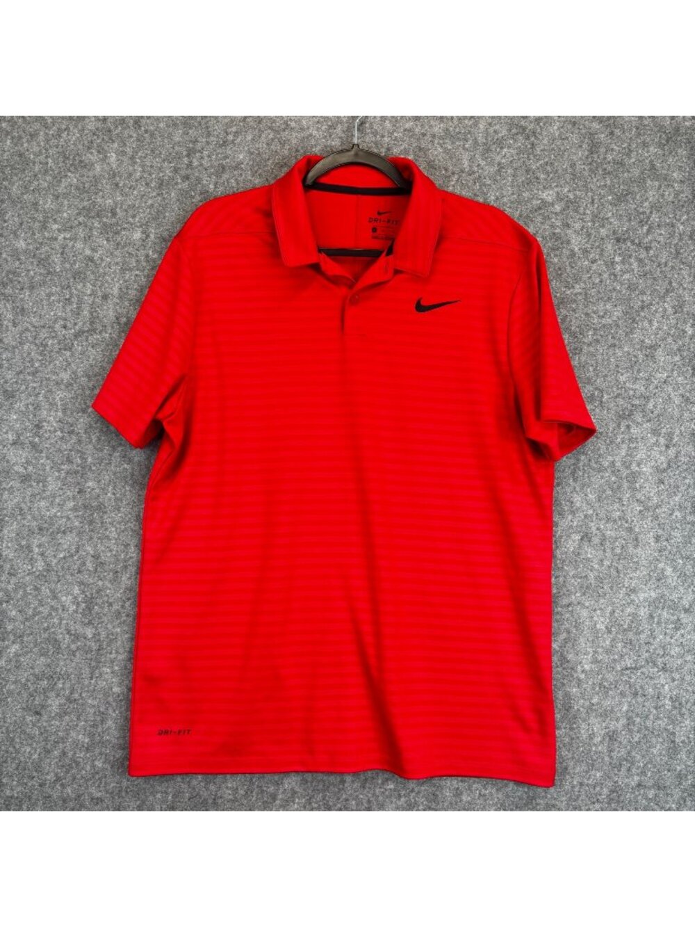 Nike Dri-Fit Men’s Size Large Golf Polo Shirt Polyester Red Striped EUC